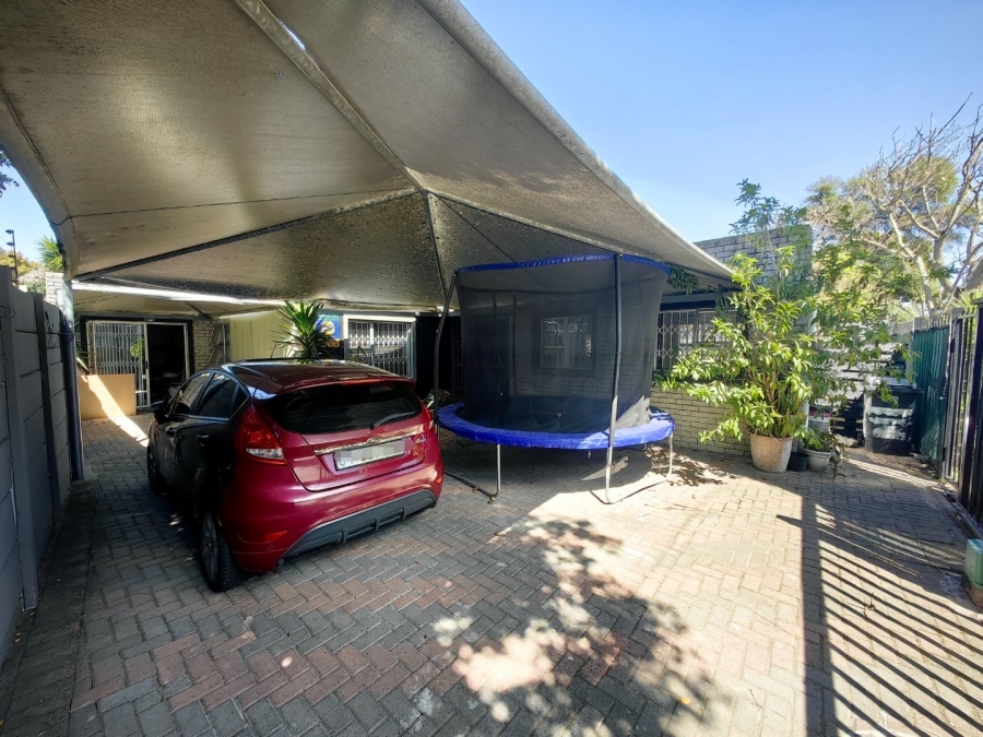 4 Bedroom Property for Sale in Boston Western Cape